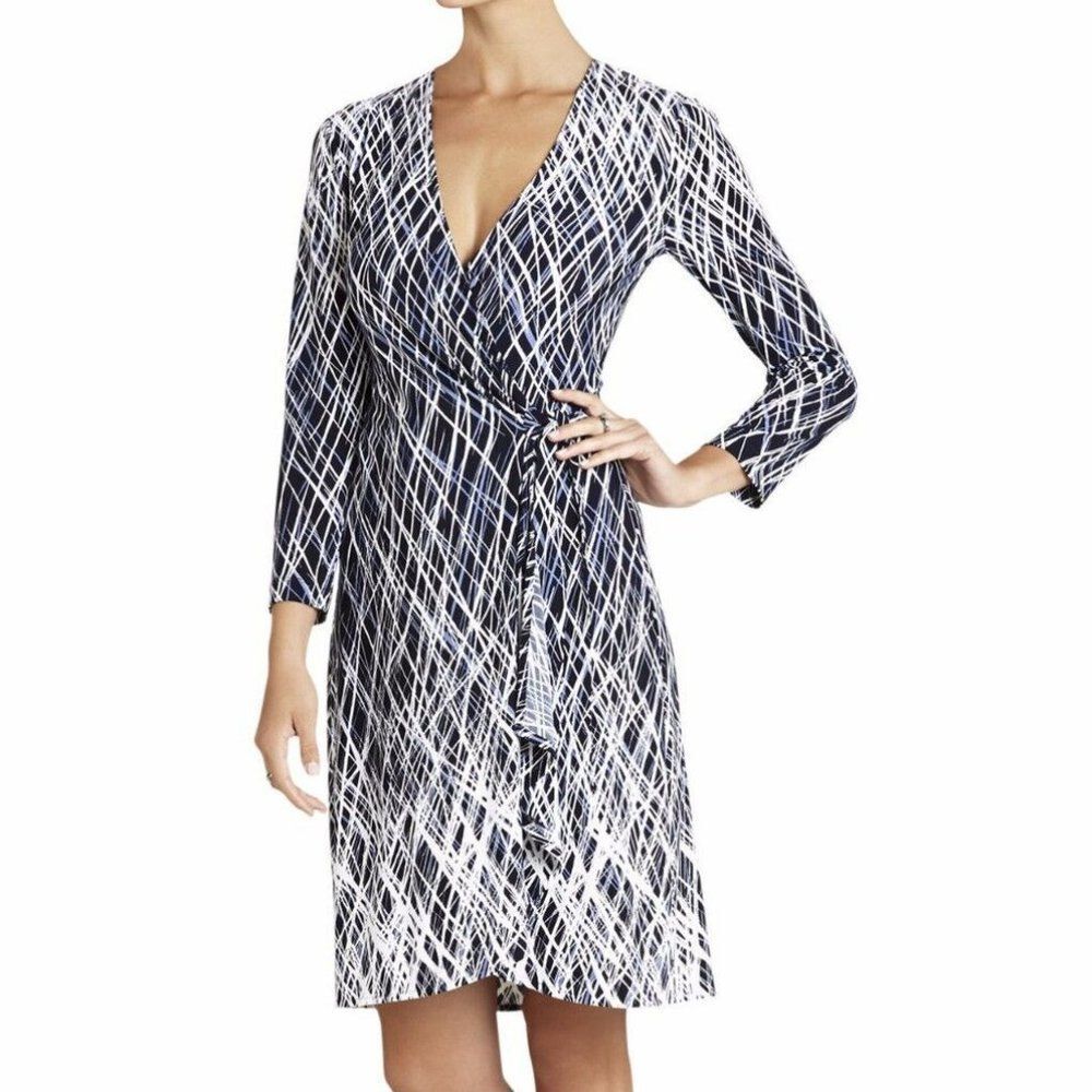 BCBGMAXAZRIA DARK NAVY COMBO ADELE PRINTED WRAP DRESS Long Sleeve